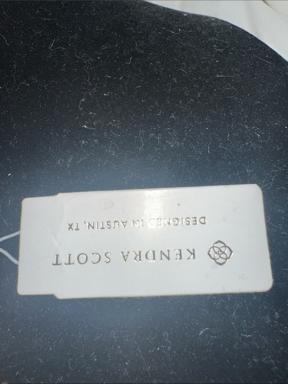 NWT Kendra Scott Gold Initial 'H' Bracelet very nice - Picture 4 of 7
